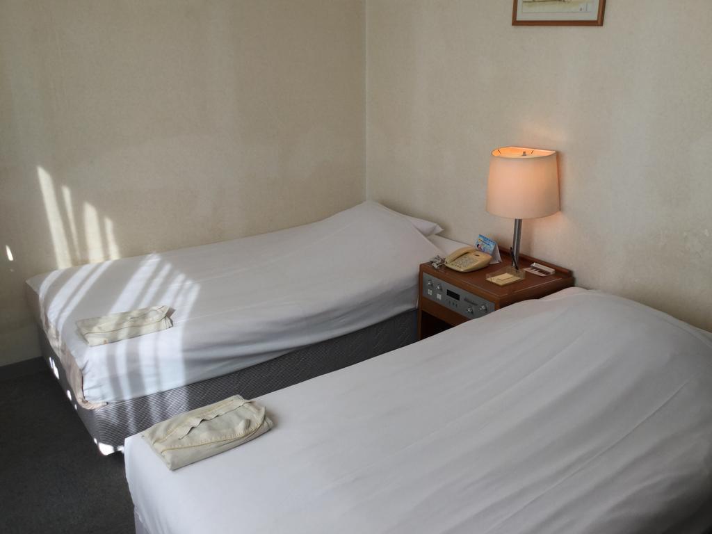Hotel Peace Land Ishigaki Ishigaki  Dış mekan fotoğraf