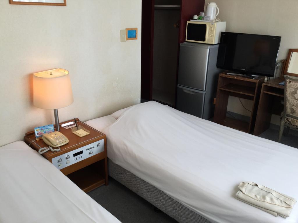 Hotel Peace Land Ishigaki Ishigaki  Dış mekan fotoğraf